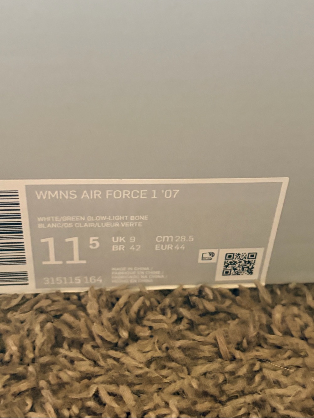 Nike WMNS Air Force 1 '07 White with Light Green Accents - Picture 2 of 5